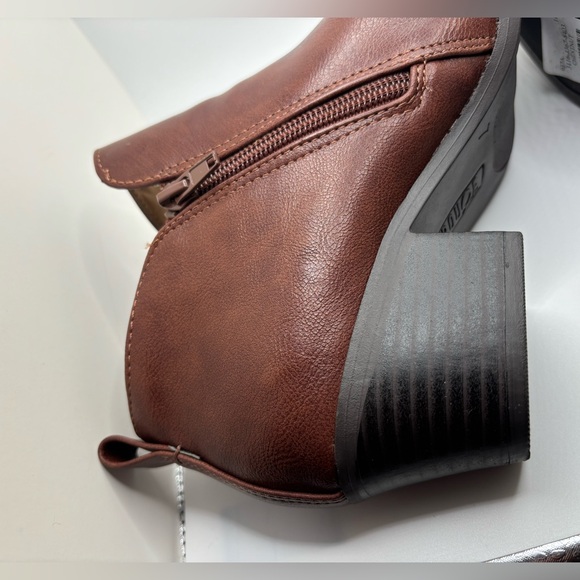 Booties - Picture 7 of 8